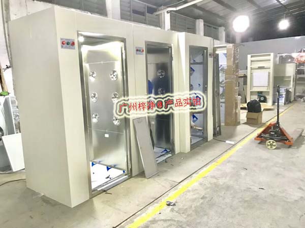風淋室規(guī)格尺寸訂制作 風淋室規(guī)格尺寸訂制作
