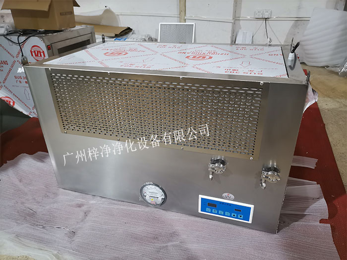 百級(jí)層流罩制作現(xiàn)場(chǎng)實(shí)拍圖 百級(jí)層流罩制作現(xiàn)場(chǎng)實(shí)拍圖