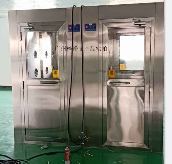 風(fēng)淋室維護(hù)保養(yǎng)對(duì)于確保潔凈度和生產(chǎn)效率至關(guān)重要 風(fēng)淋室維護(hù)保養(yǎng)對(duì)于確保潔凈度和生產(chǎn)效率至關(guān)重要