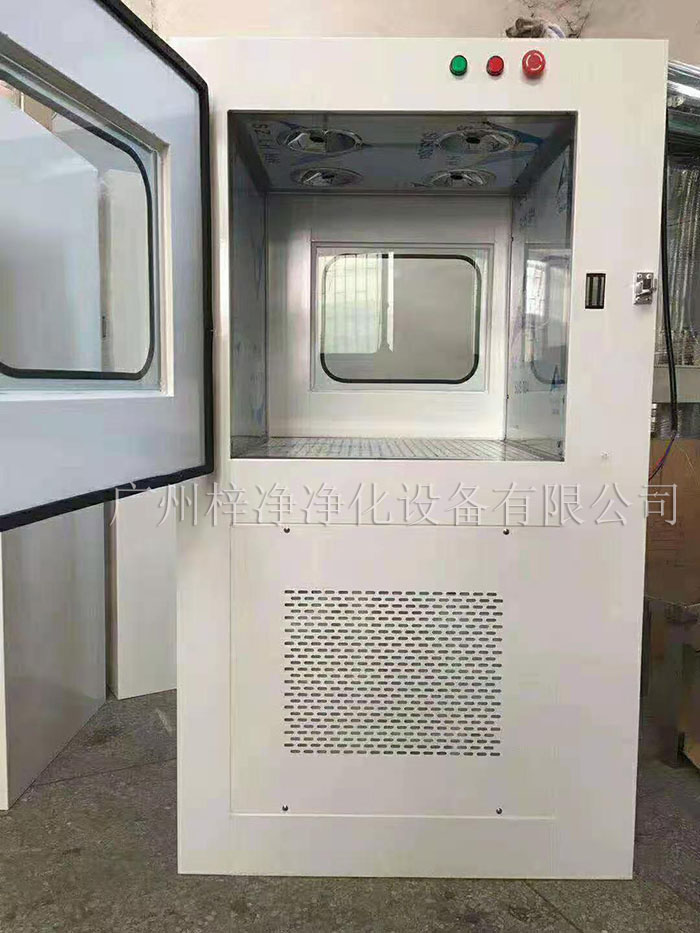 風淋傳遞窗在醫(yī)療器械生產(chǎn)環(huán)境中的應用